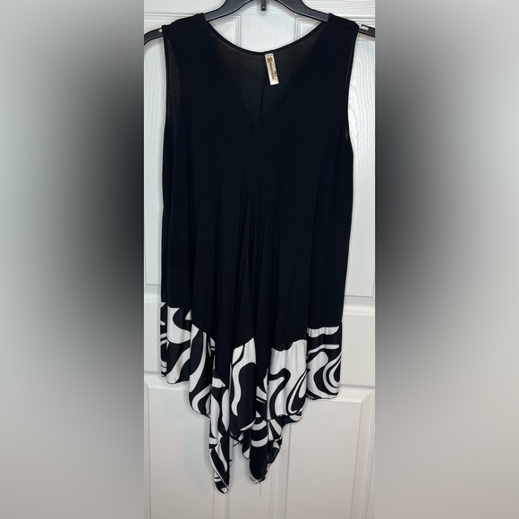 Black and white Shoreline Swim Cover Up Size 1XL/2XL - Picture 1 of 7